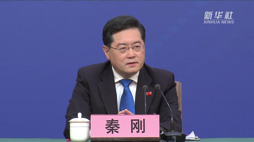 秦刚：中国将始终坚持胸怀天下，积极参与全球治理进程-新华网